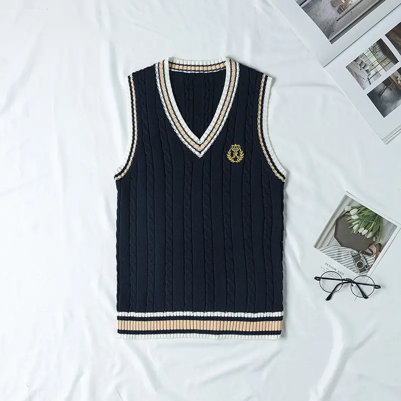 Spot College V-Neck Knitted Sleeveless V-Neck Top - Image 2