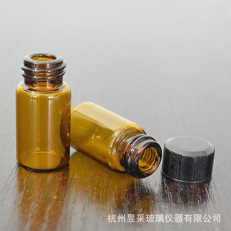 3ml Brown Glass Bottle with Screw Cap - Image 4