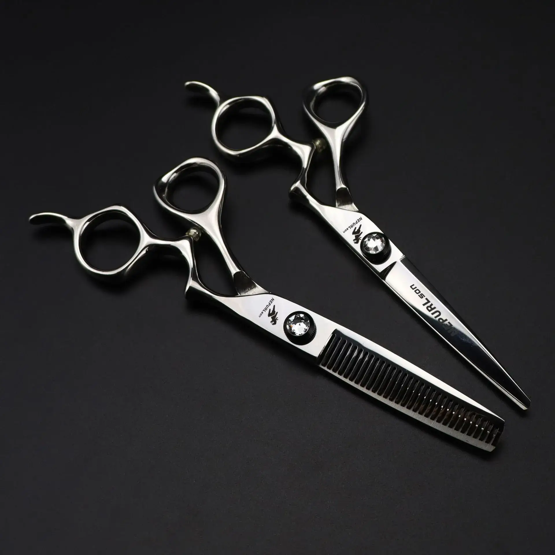 6.0 Inch HE-02 Barber Scissors Silver Chrome - Image 5