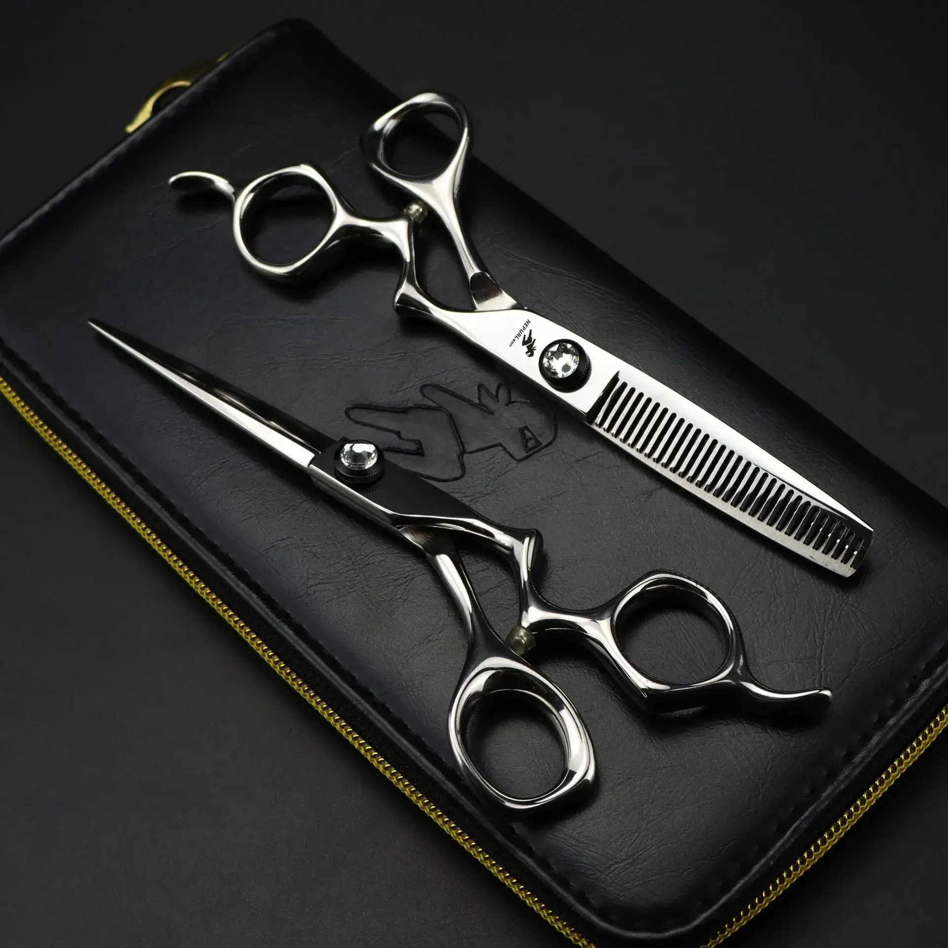 6.0 Inch HE-02 Barber Scissors Silver Chrome - Image 6