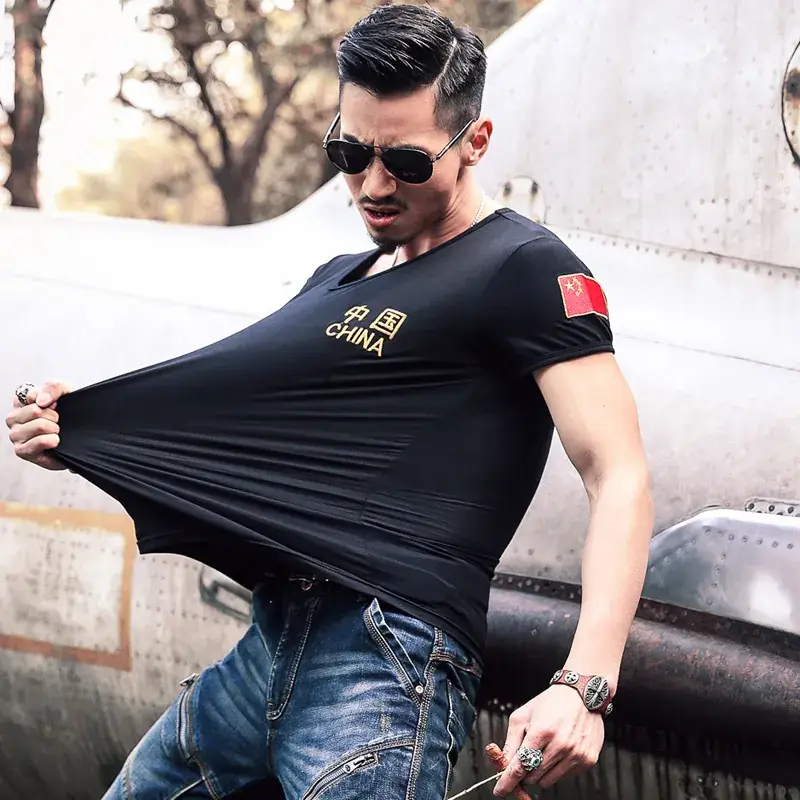 Men Black Chinese Flag Embroidered Slim Fit T-Shirt