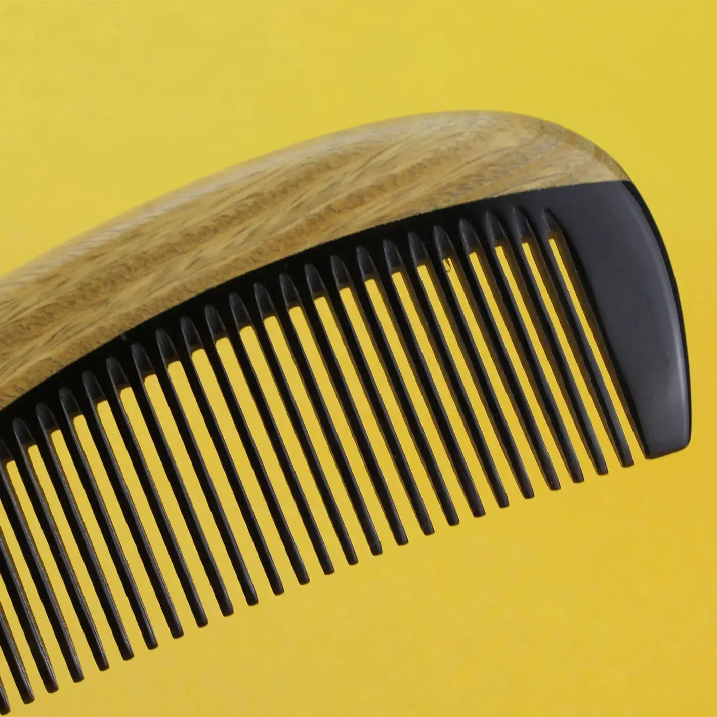 Jade Sandalwood Hair Comb Green Spiky Tool - Image 3