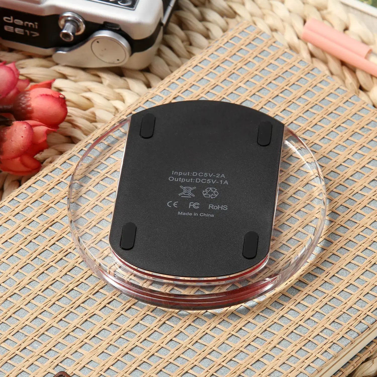 Wireless Charger 5W Fast Charge Qi for Apple & Huawei Phones — feature 14