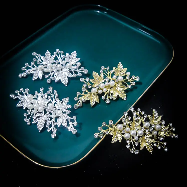 Korean Hair Clip with Pearl Edge Design - Image 3