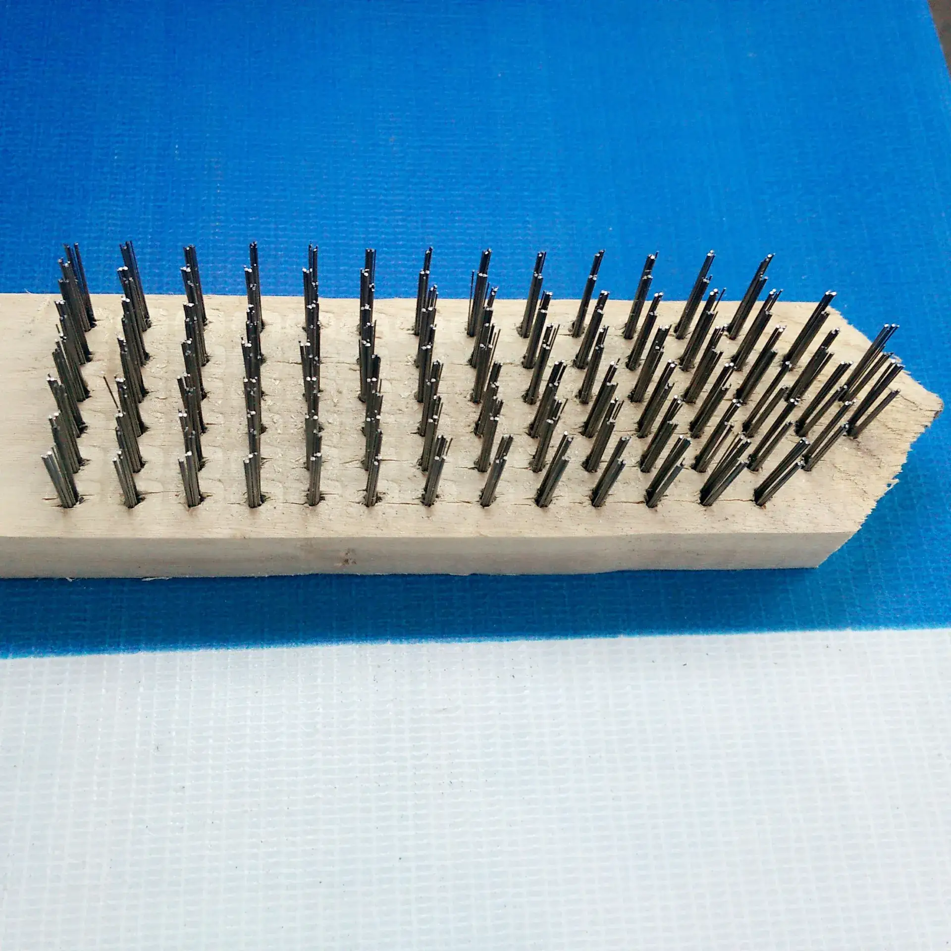 Copper Wire Brush Wooden Handle for Cleaning and Derusting - Image 2