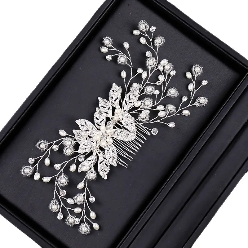 Bridal Hair Comb with Golden Leaf Design - Image 6