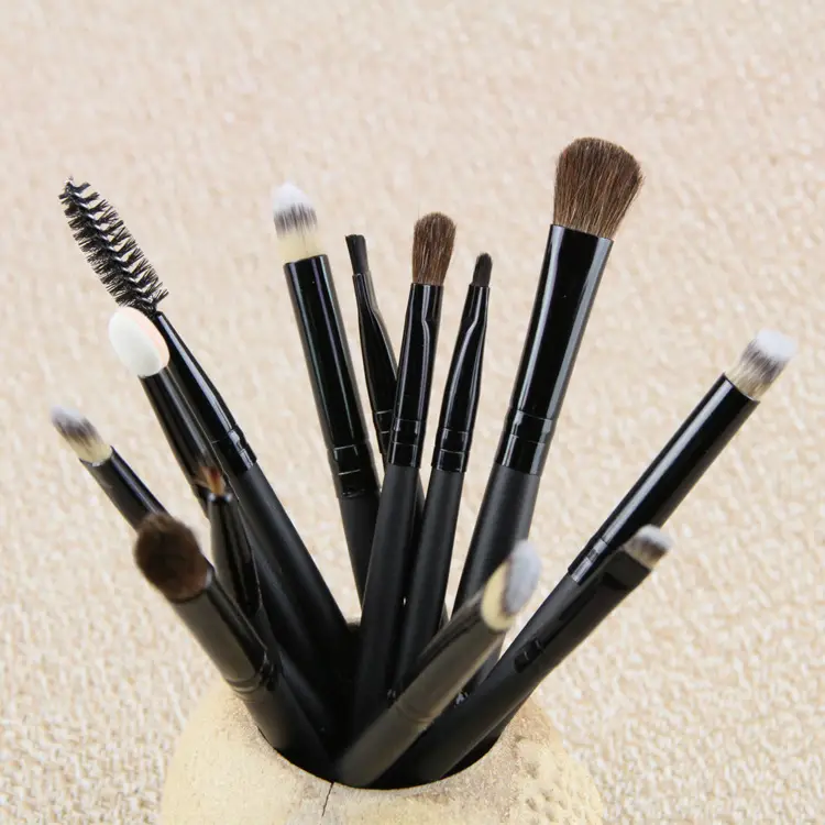 XIXI Makeup Brush Round Head Concealer Eyeliner Lip Brush - Image 30