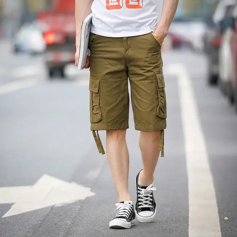 Men's Green Cargo Shorts with 5-Quilted Design - Image 4