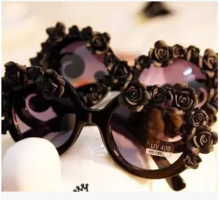 Vintage Gothic Pearl Necklace Set for Women — feature 5