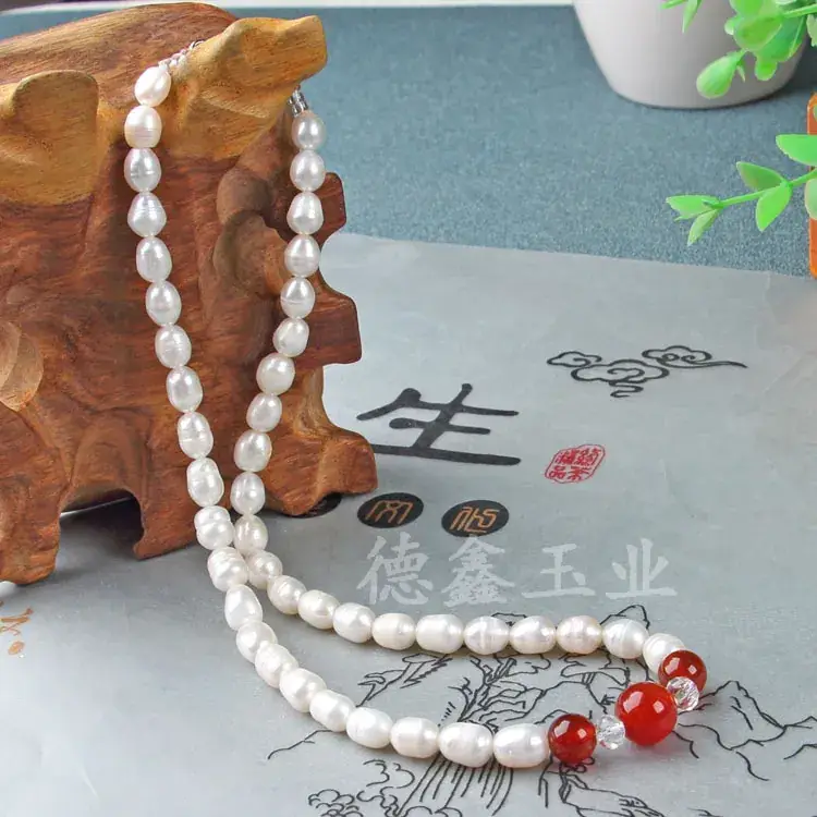 Natural Pearl Necklace with Jade Pendant, Mother's Style, Jade Jade Pendant - Image 4