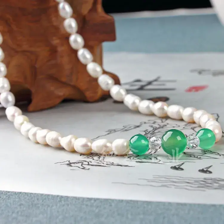 Natural Pearl Necklace with Jade Pendant, Mother's Style, Jade Jade Pendant - Image 5