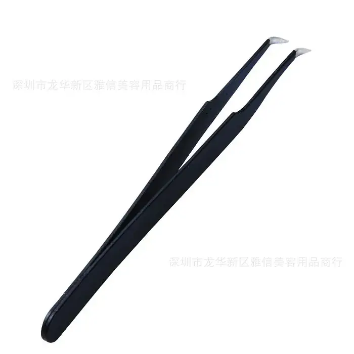 Electrostatic Black Nail Art Tweezers with 45° Bend — feature 3
