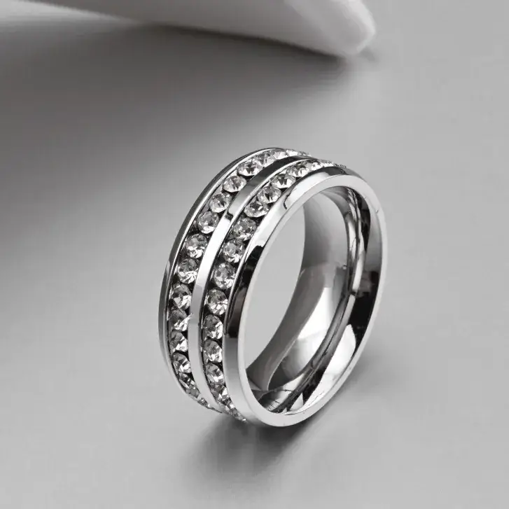 18K Gold Full Circle Diamond Ring for Men - Image 4