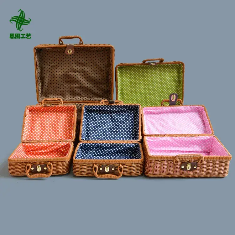 Vintage Rattan Handheld Storage Box with Lid - Image 7