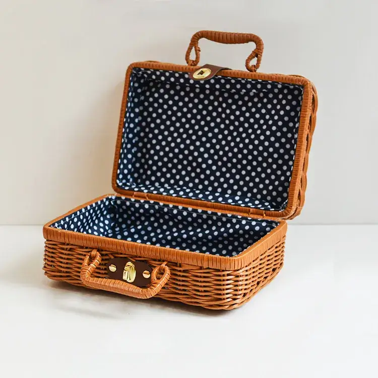 Vintage Rattan Handheld Storage Box with Lid - Image 8