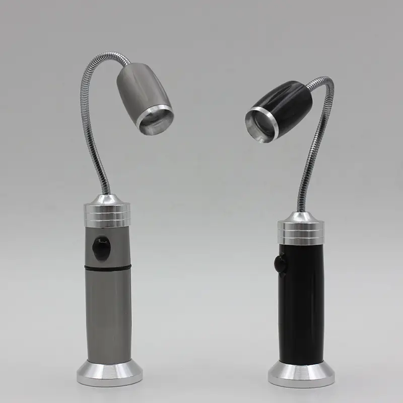 Rechargeable Magnet Rotating Flashlight with Zoom & Magnet — feature 16