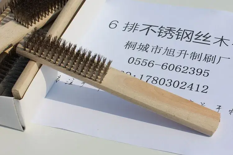 6排不锈钢丝木柄刷