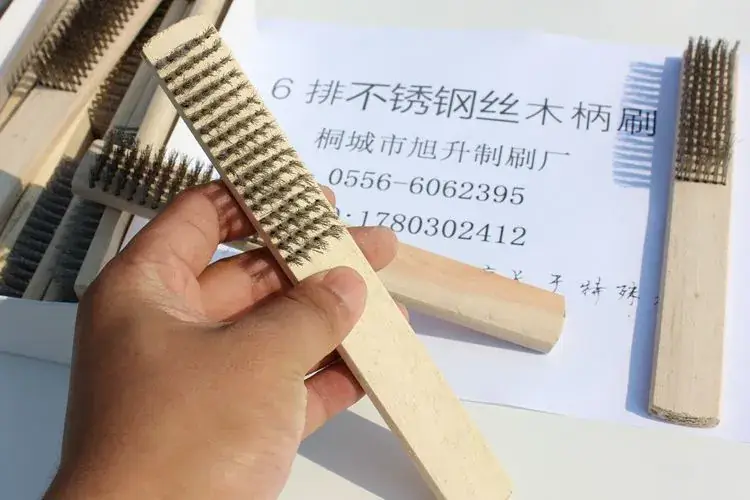 6排不锈钢丝木柄刷