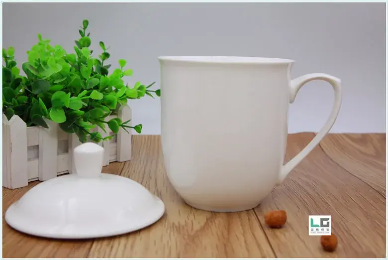 Pure White Bone Ceramic Boss Meeting Cup with Lid - Image 3