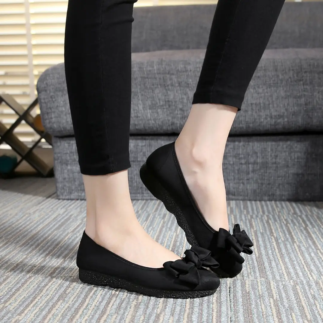 Old Beijing Cloth Shoes Women's Shoes Flat Bean Shoes Bow Round Head Shallow Mouth Soft Bottom Black Work Shoes Women's Single Shoes - Image 11