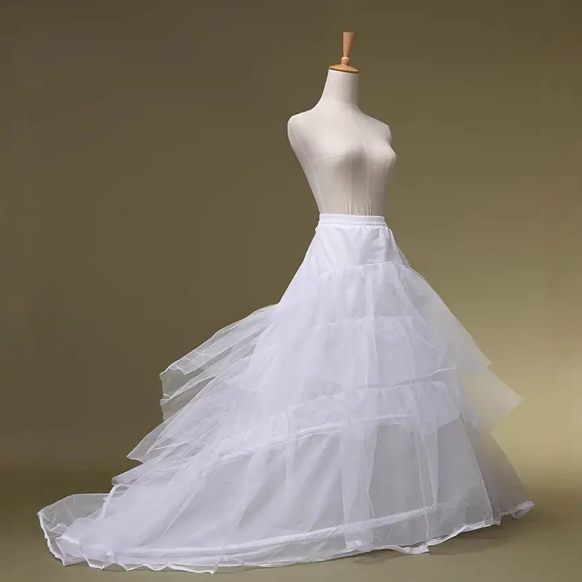 White Large Tail Skirt for Export Wedding Dress - Image 4