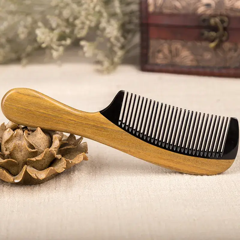 Natural Green Corner Comb for Hairdressing and Daily Use - Image 2