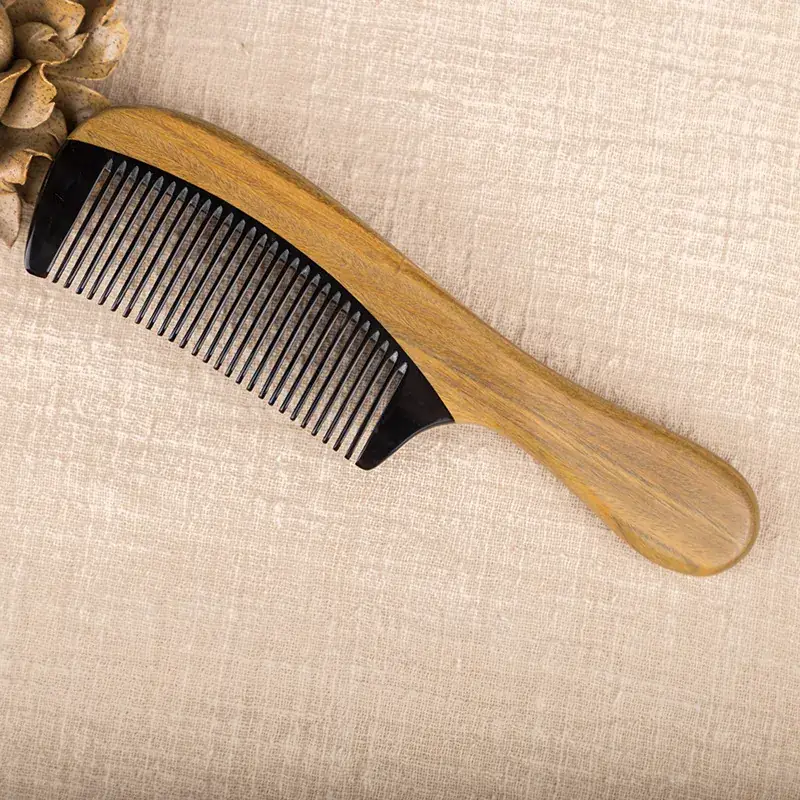 Natural Green Corner Comb for Hairdressing and Daily Use - Image 3