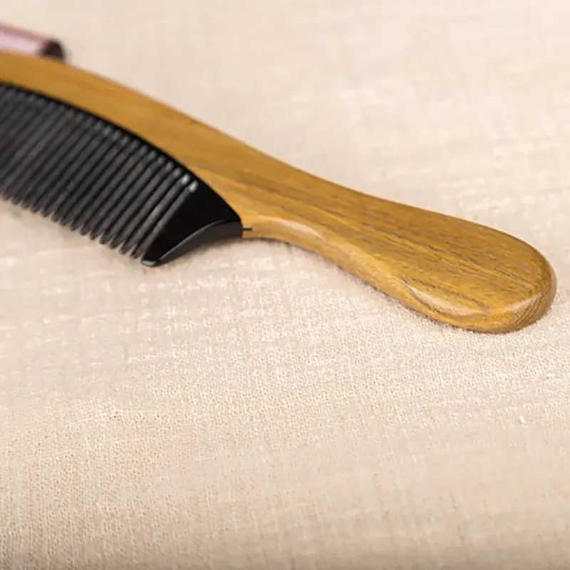 Natural Green Corner Comb for Hairdressing and Daily Use - Image 4