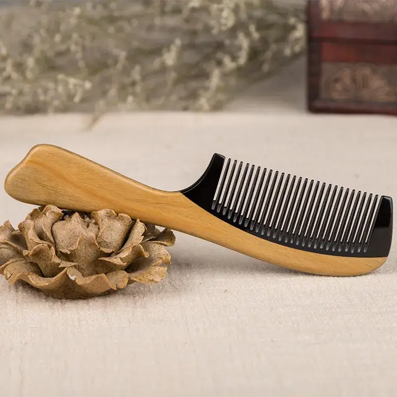 Wooden Hair Comb with Green Sandalwood Design - Image 2