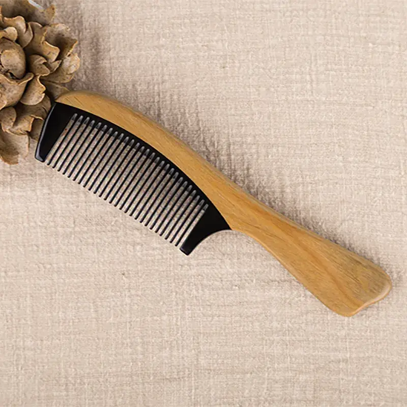Wooden Hair Comb with Green Sandalwood Design - Image 3