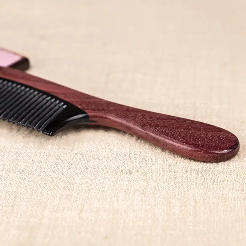 Violet Wooden Corner Comb Engraving for Home Use
