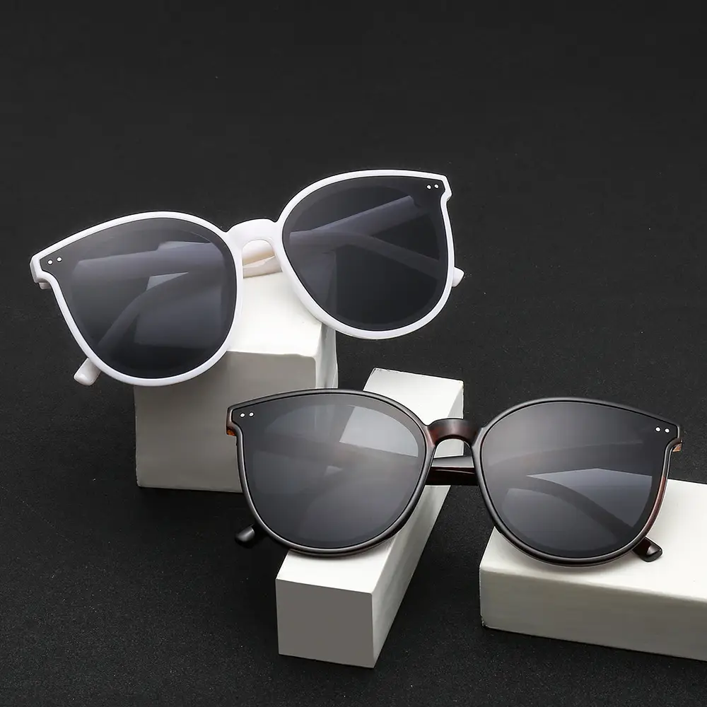 Black Polarized Sunglasses for Men Women Large Frame — feature 44