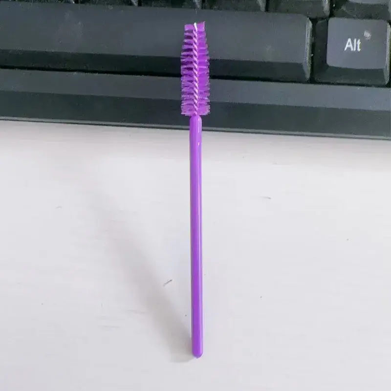 Disposable Eyelash Curling Tool Pink - Image 3