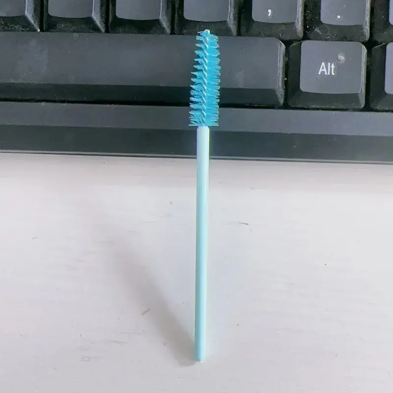 Disposable Eyelash Curling Tool Pink - Image 4