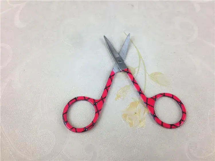 Eyebrow Trimming Scissors Wholesale Silver — feature 11
