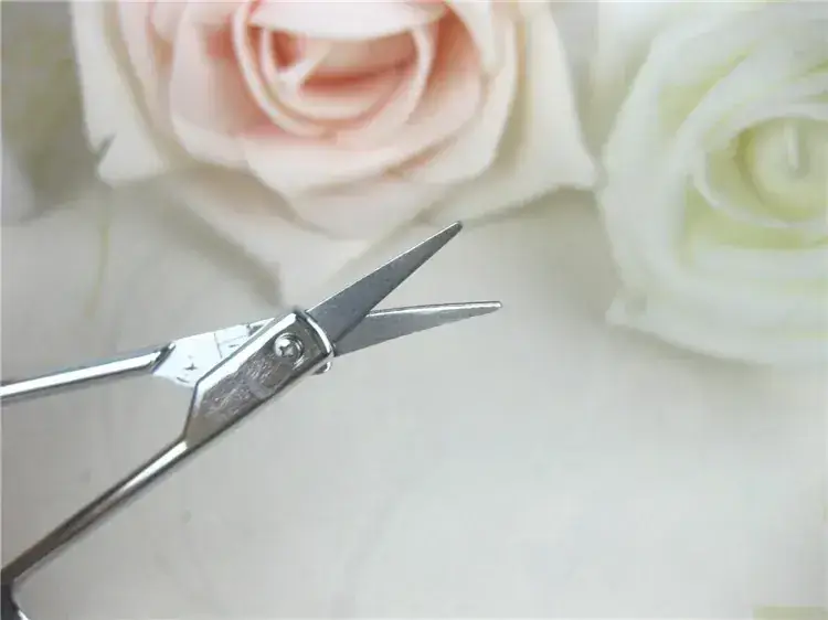 Eyebrow Trimming Scissors Wholesale Silver — feature 16