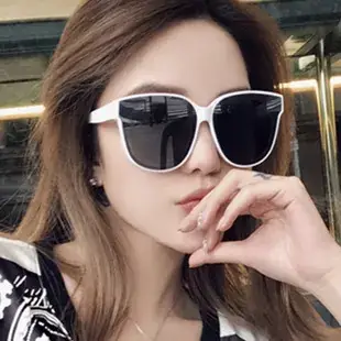Korean Oval Sunglasses Alien Star Design — feature 5