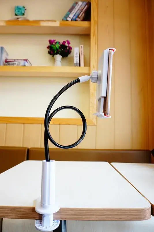 Universal Mobile Phone Bracket for Bedside Learning Table