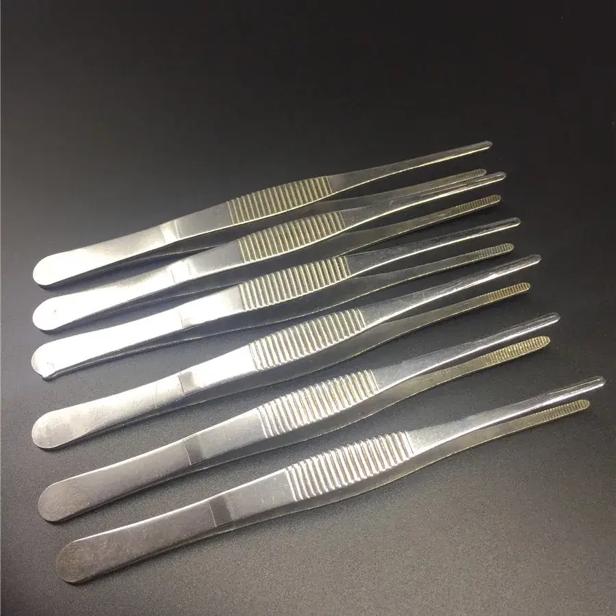 Medical Tweezers 16cm Unstitched Clips - Image 4