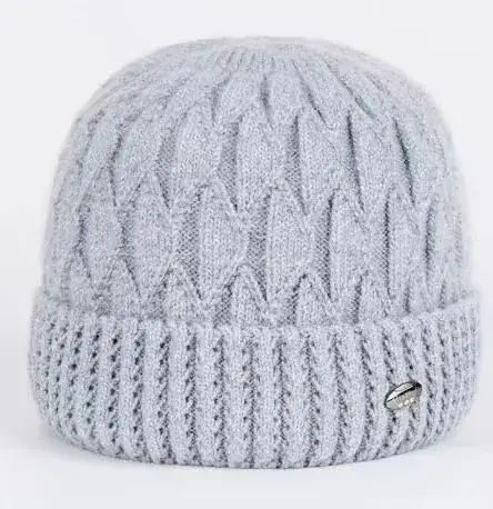 Women's Knitted Winter Hat Pink Thick Wool - Image 3