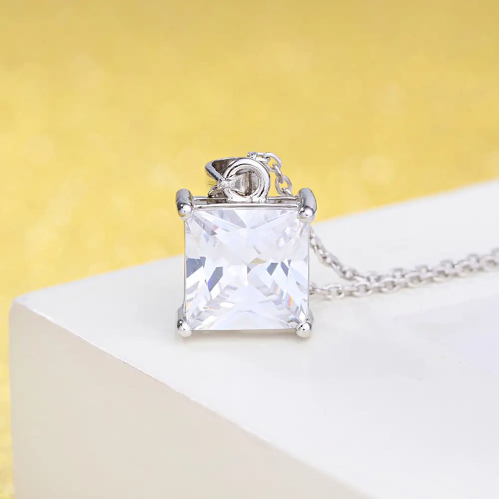 Weihua Geometric Square Zircon Silver Pendant Necklace