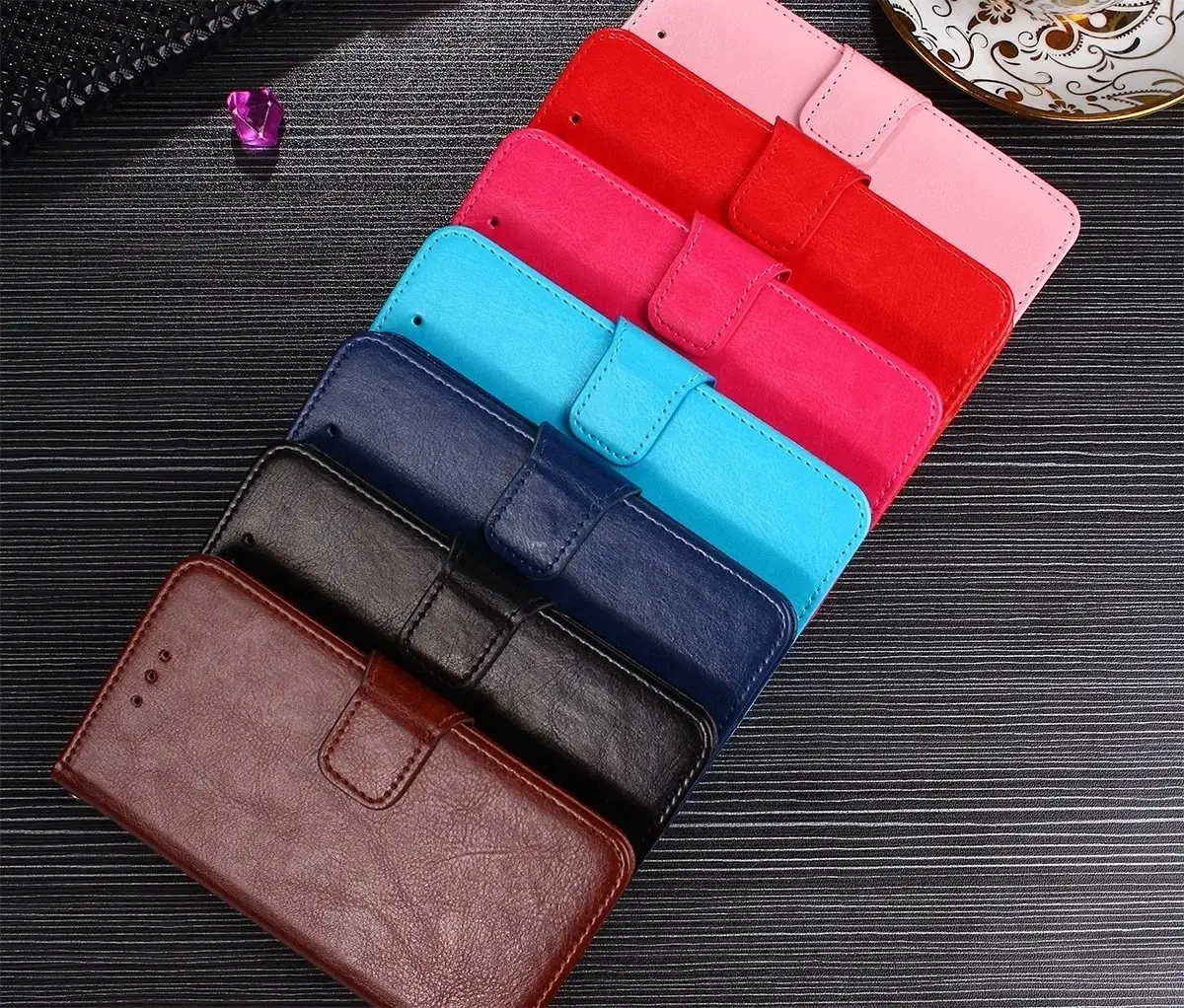 Black Leather iPhone 17 Pro Phone Case with Crystal Pattern — feature 3