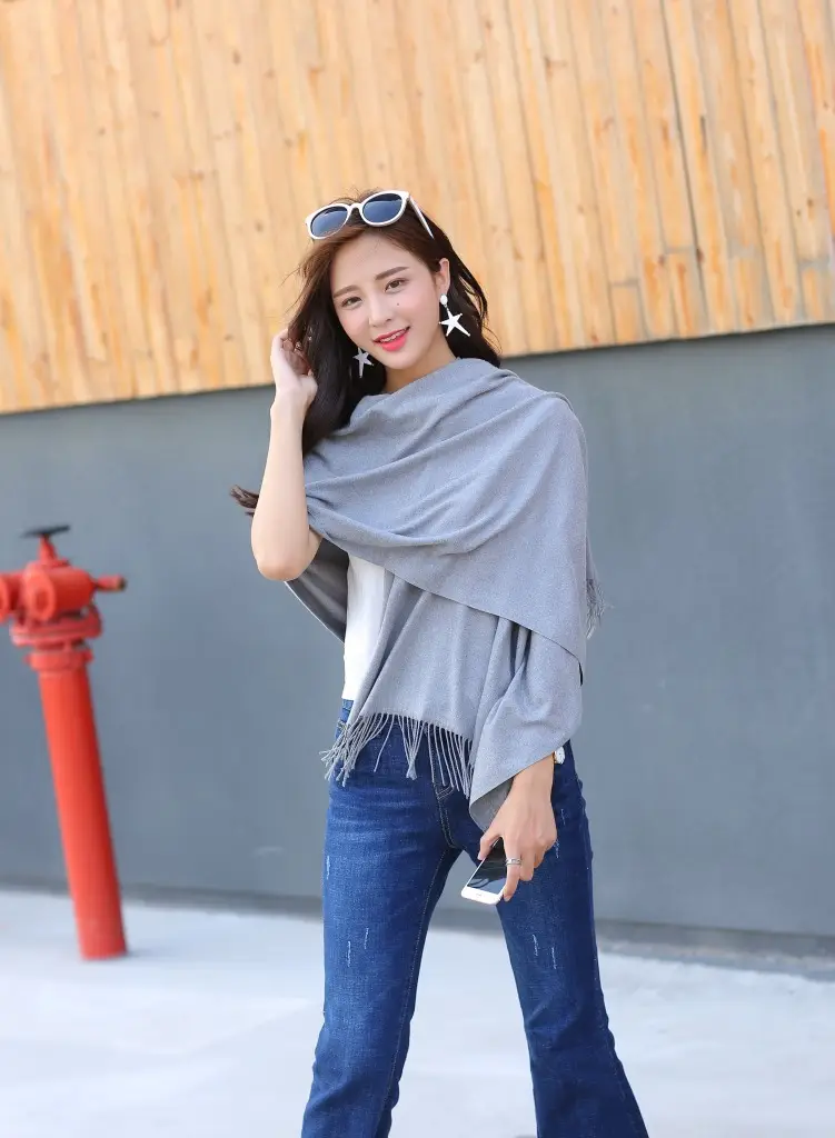 Big Red Imitation Cashmere Scarf for Women — feature 18