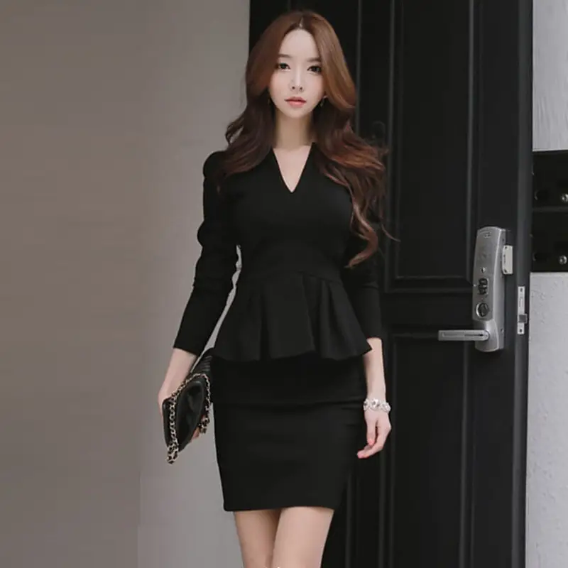 Korean V-Neck Slim Hip Skirt White 2023 - Image 3