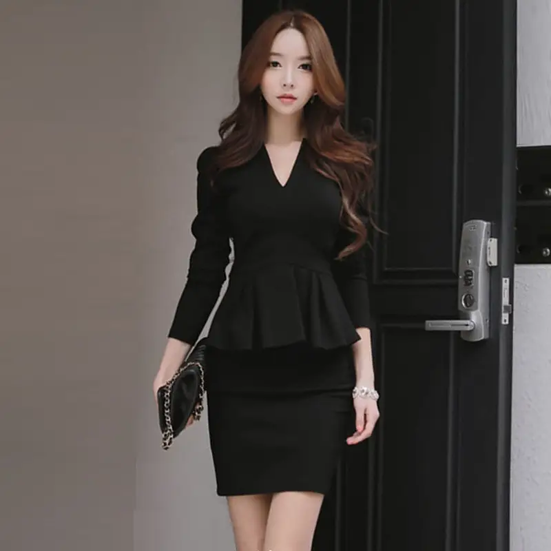 Korean V-Neck Slim Hip Skirt White 2023 - Image 2