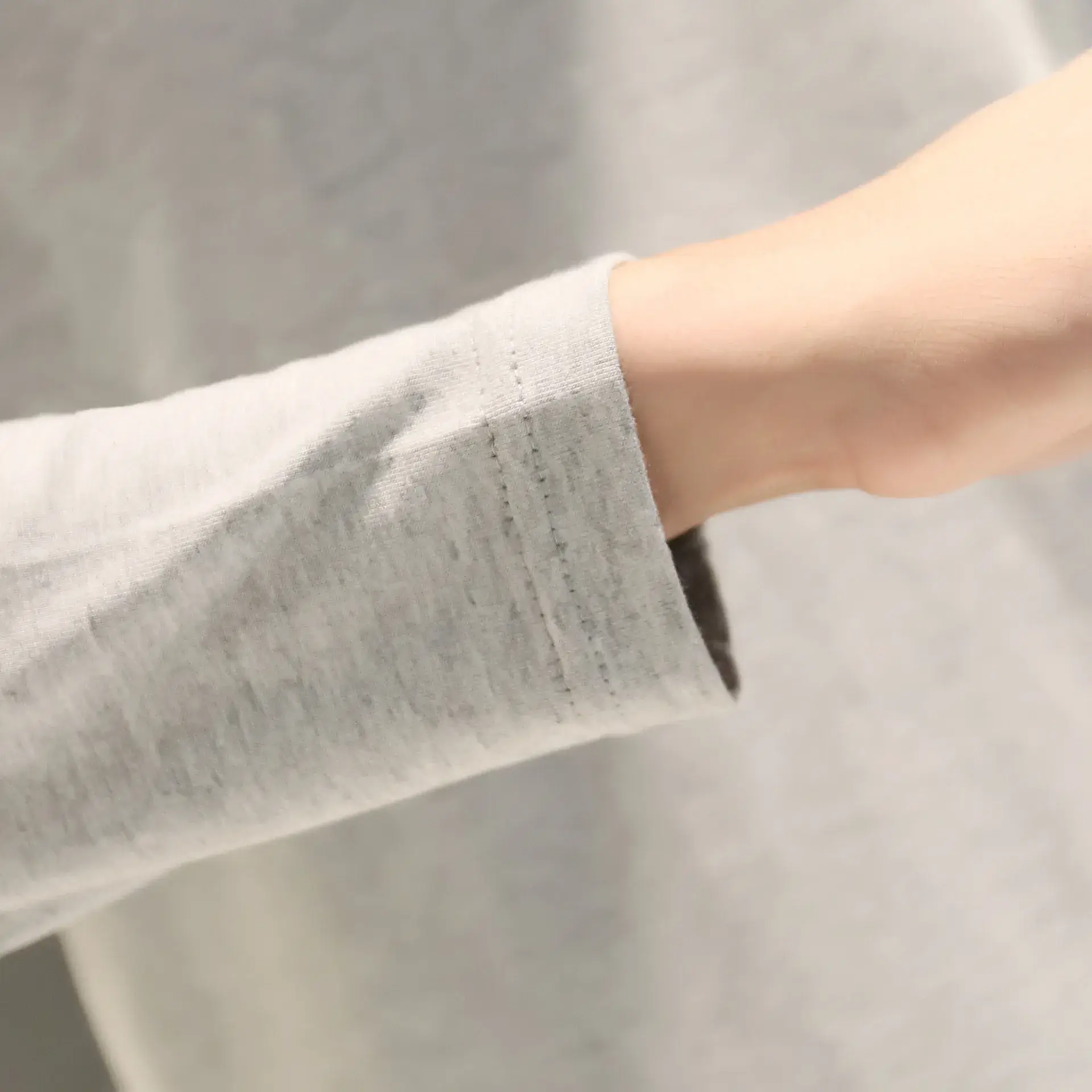 Men Long-Sleeved Red Cotton T-Shirt — feature 14