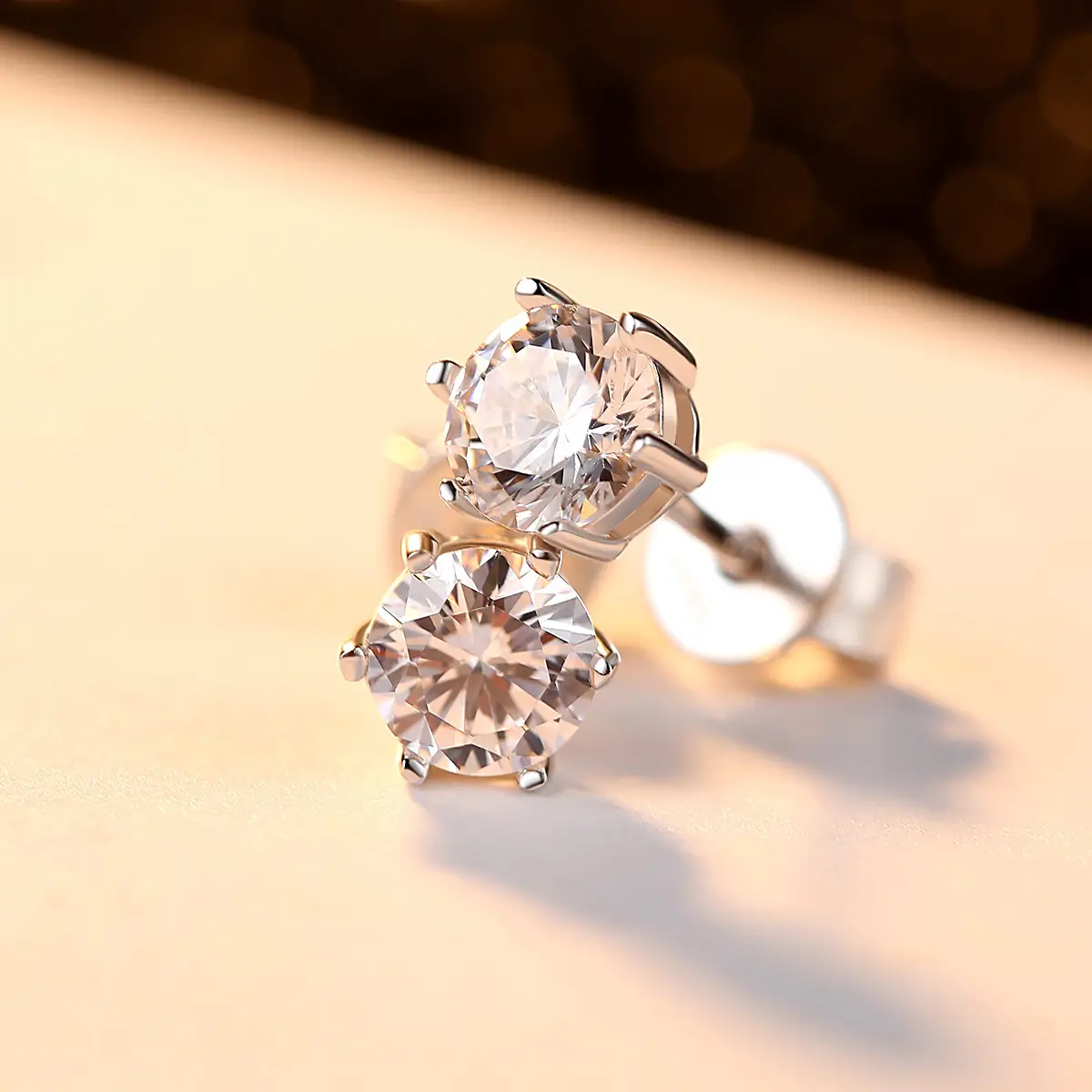 8 Heart Zircon Earrings Silver 5mm Wholesale - Image 5
