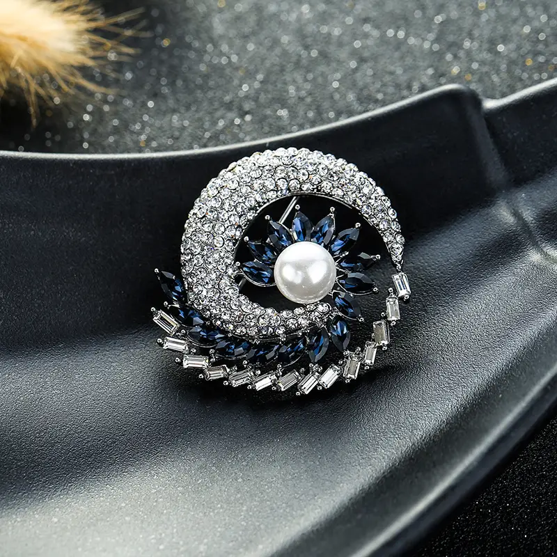 silver snail flower