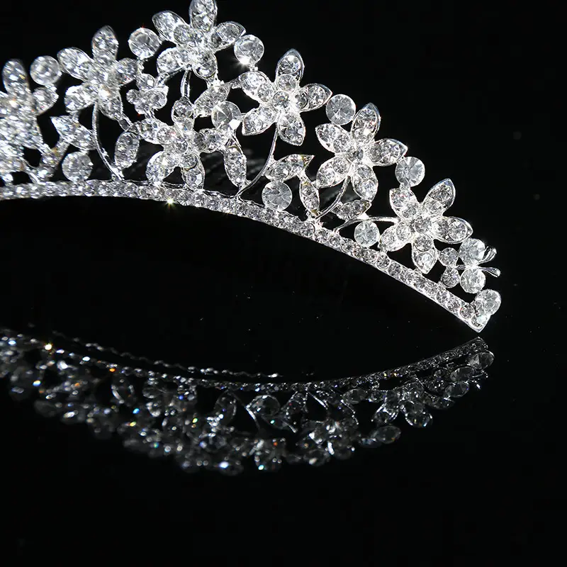 Alloy Rhinestone Bridal Headdress Crown - Image 5
