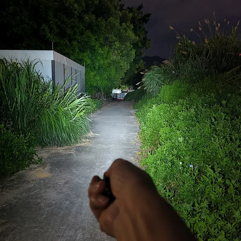 900 Lumens Edc Keychain Flashlight V3 — feature 21